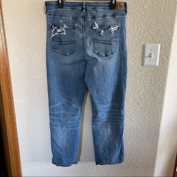 American Eagle- Women’s Slim Straight High Rise Very Distressed Jeans, 14S - Picture 6 of 10